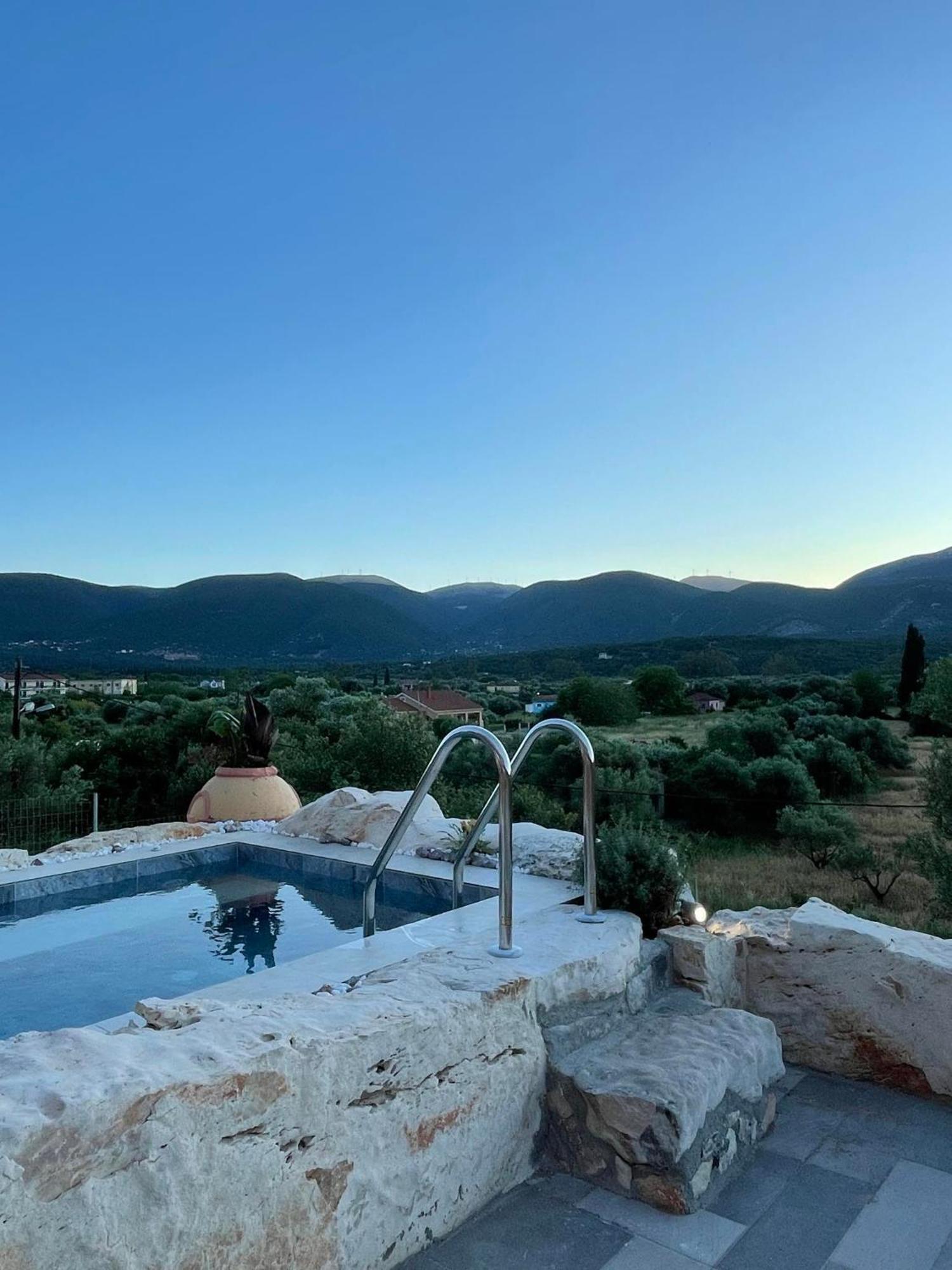 Villa Averto Sami  Rum bild